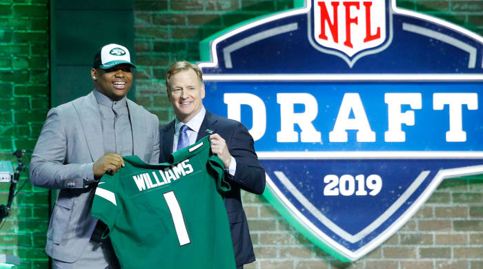 quinnen-williams-roger-goodell-2019-nfl-draft.jpg